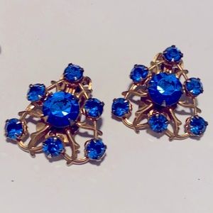 Vintage rhinestone gold clip on earrings